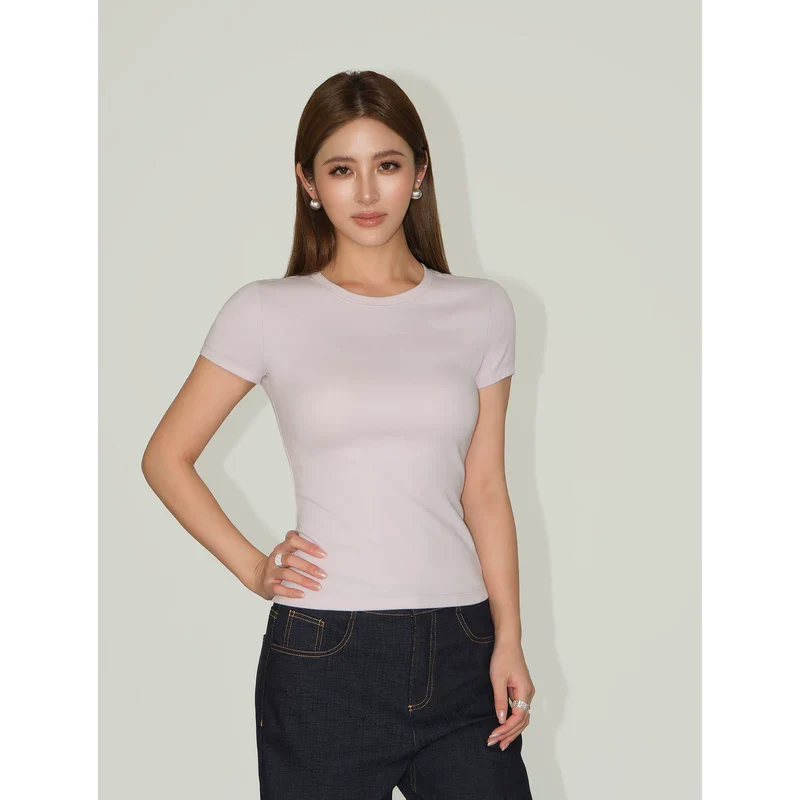 Seamless Crew Neck Fitted Knit T-Shirt - Image 6