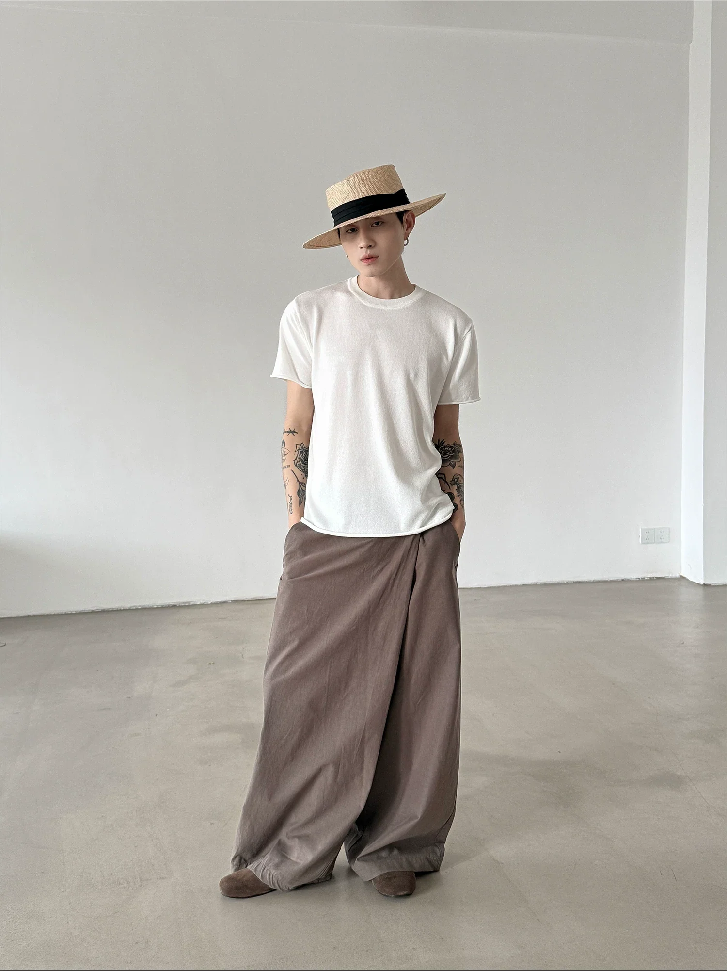 Short-Sleeve Knit Crewneck Sweater - Image 5