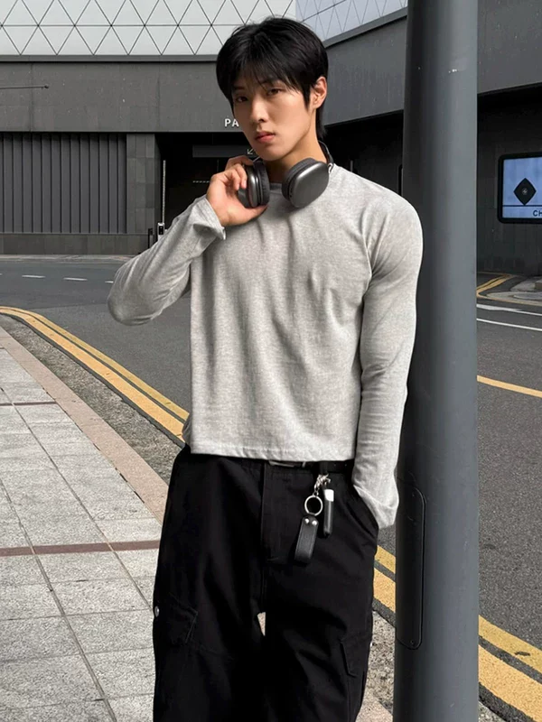 Slim Fit Crew Neck Long Sleeve Pullover - Image 3