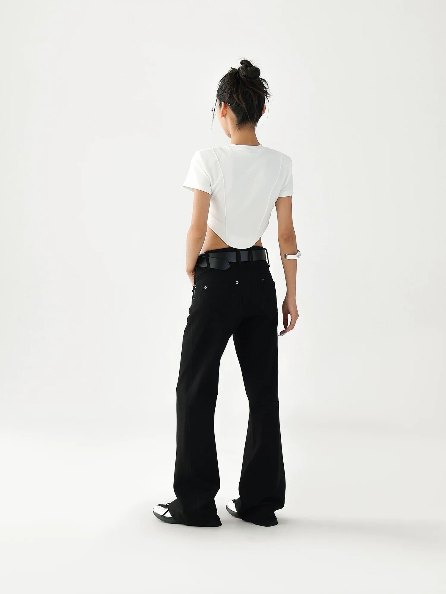 Slim Fit Cropped Short Sleeve T-Shirt - Image 10