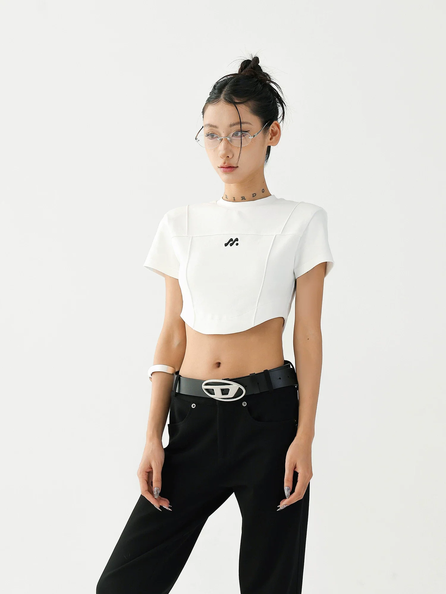 Slim Fit Cropped Short Sleeve T-Shirt - Image 12