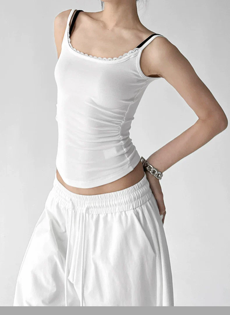 Slim Fit Scoop Neck Camisole Tank Top - Image 7