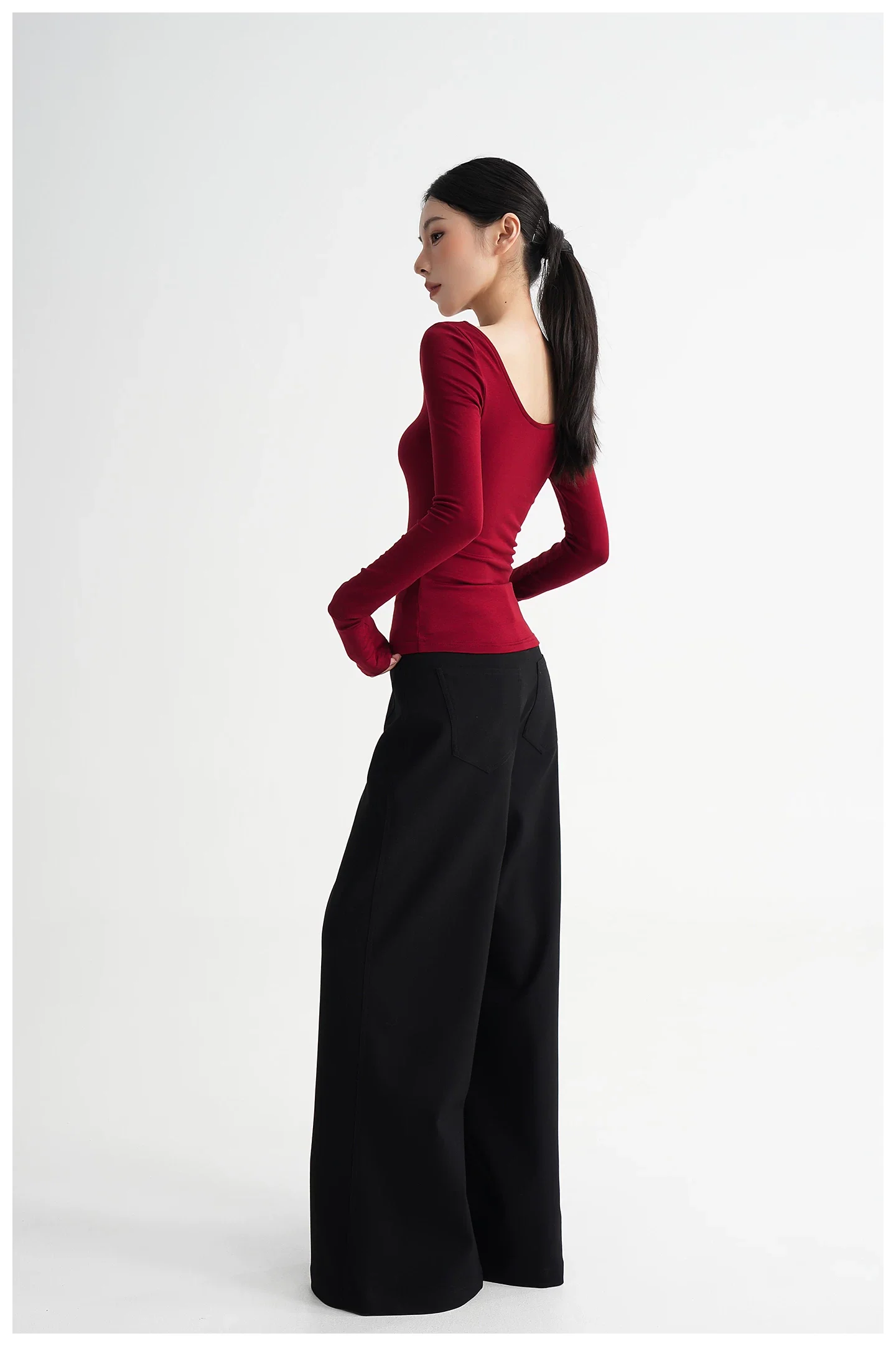 Slim Fit Scoop Neck Long Sleeve Top - Image 10