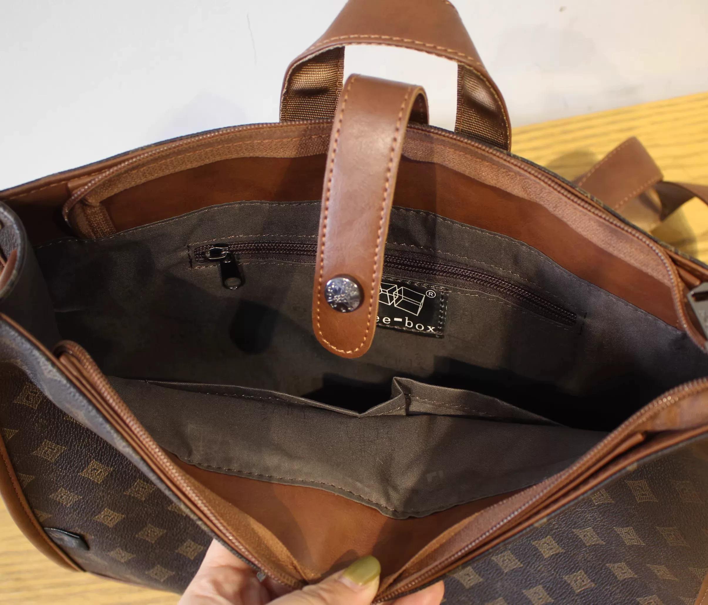 Slim Laptop Crossbody Bag - Image 10