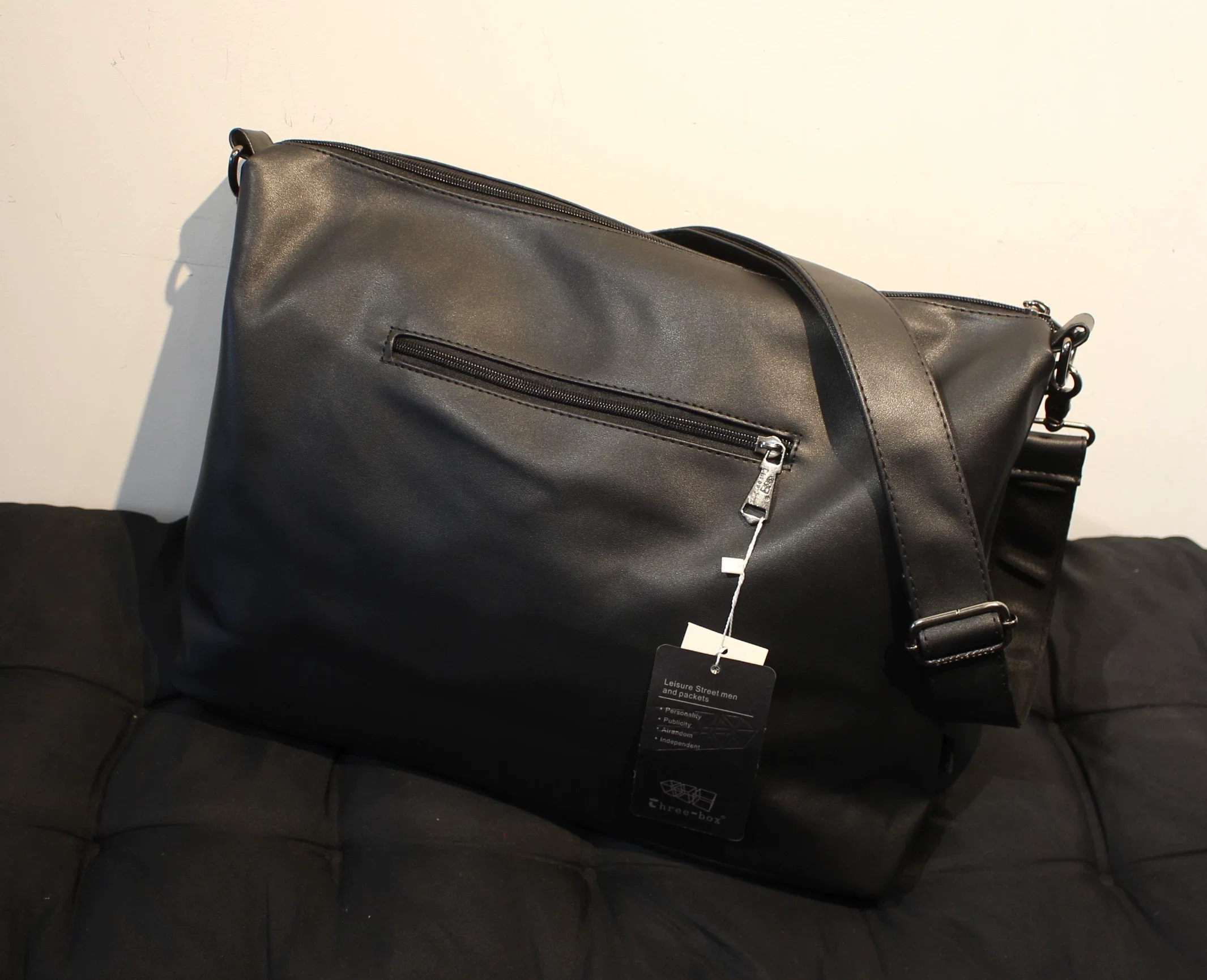 Soft Leather Crossbody Laptop Shoulder Bag - Image 9