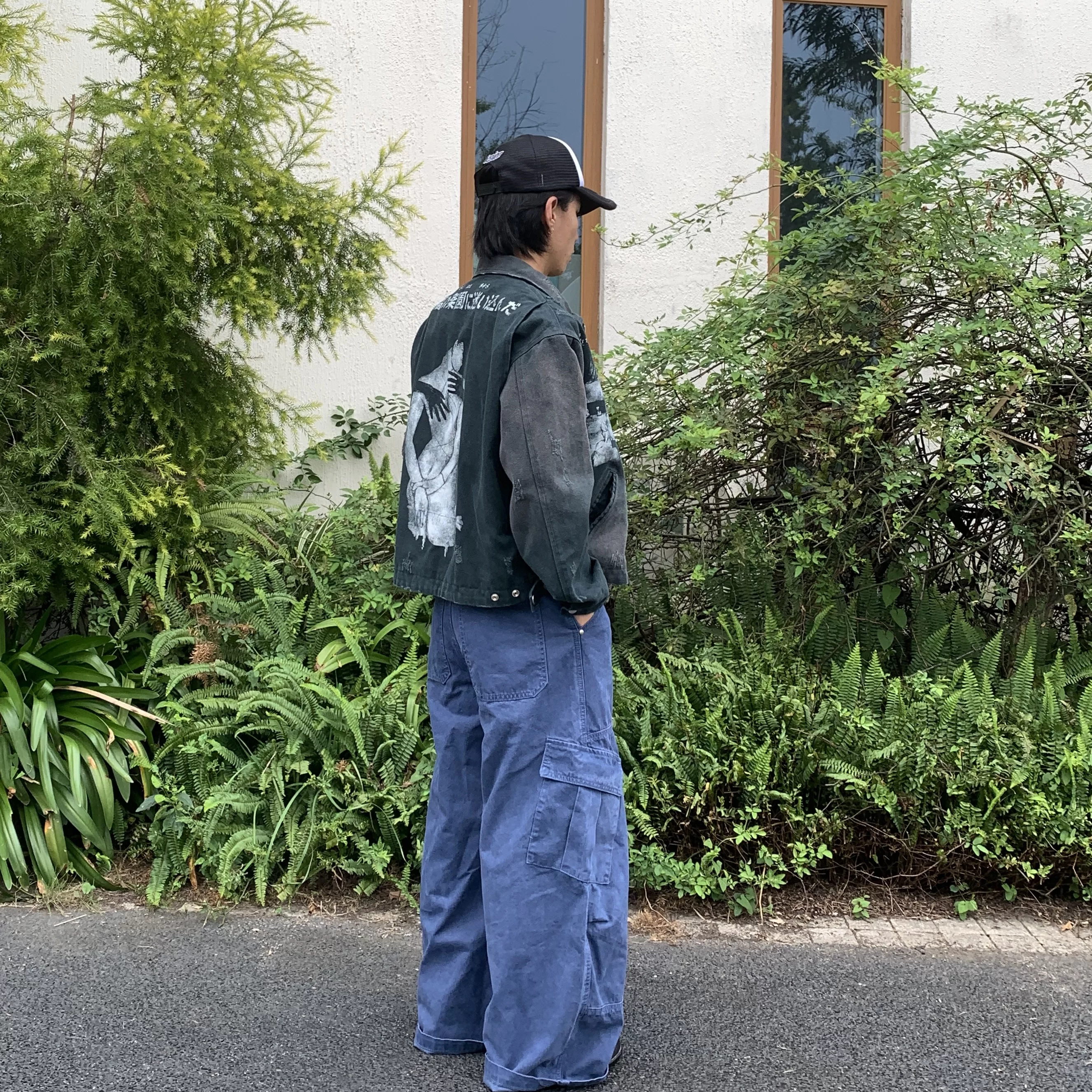 Street Style Distressed Boxy Zip Jacket - Image 4