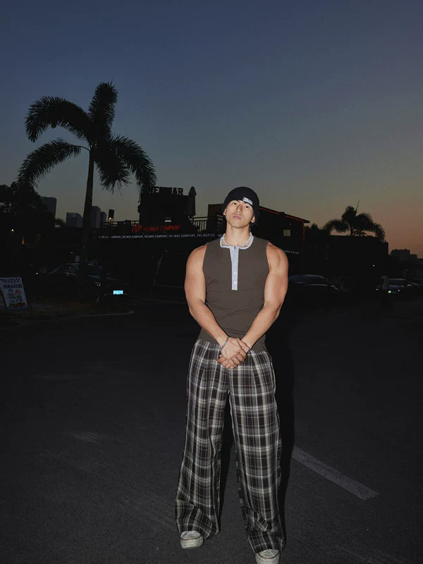 Streetwear Sleeveless Henley Vest - Image 7