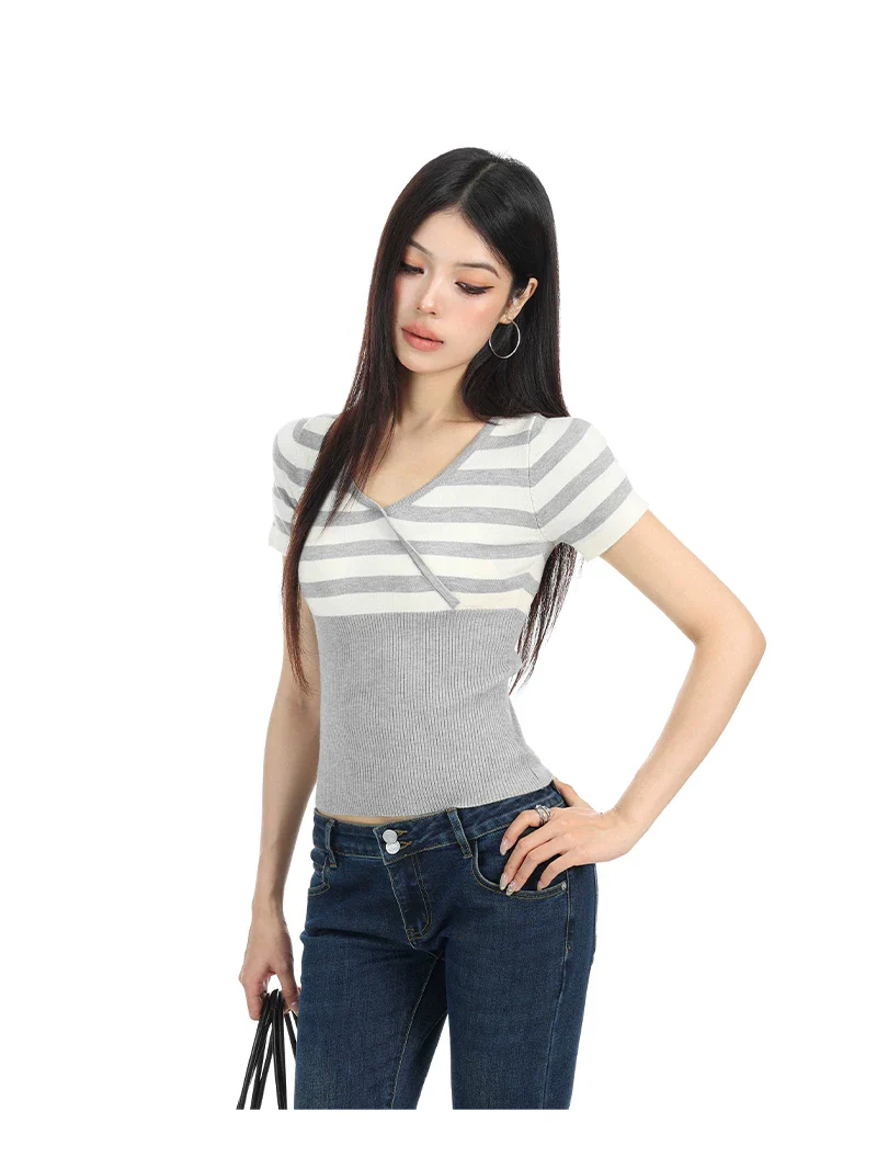 Striped V-Neck Short Sleeve Knit Top - Image 4