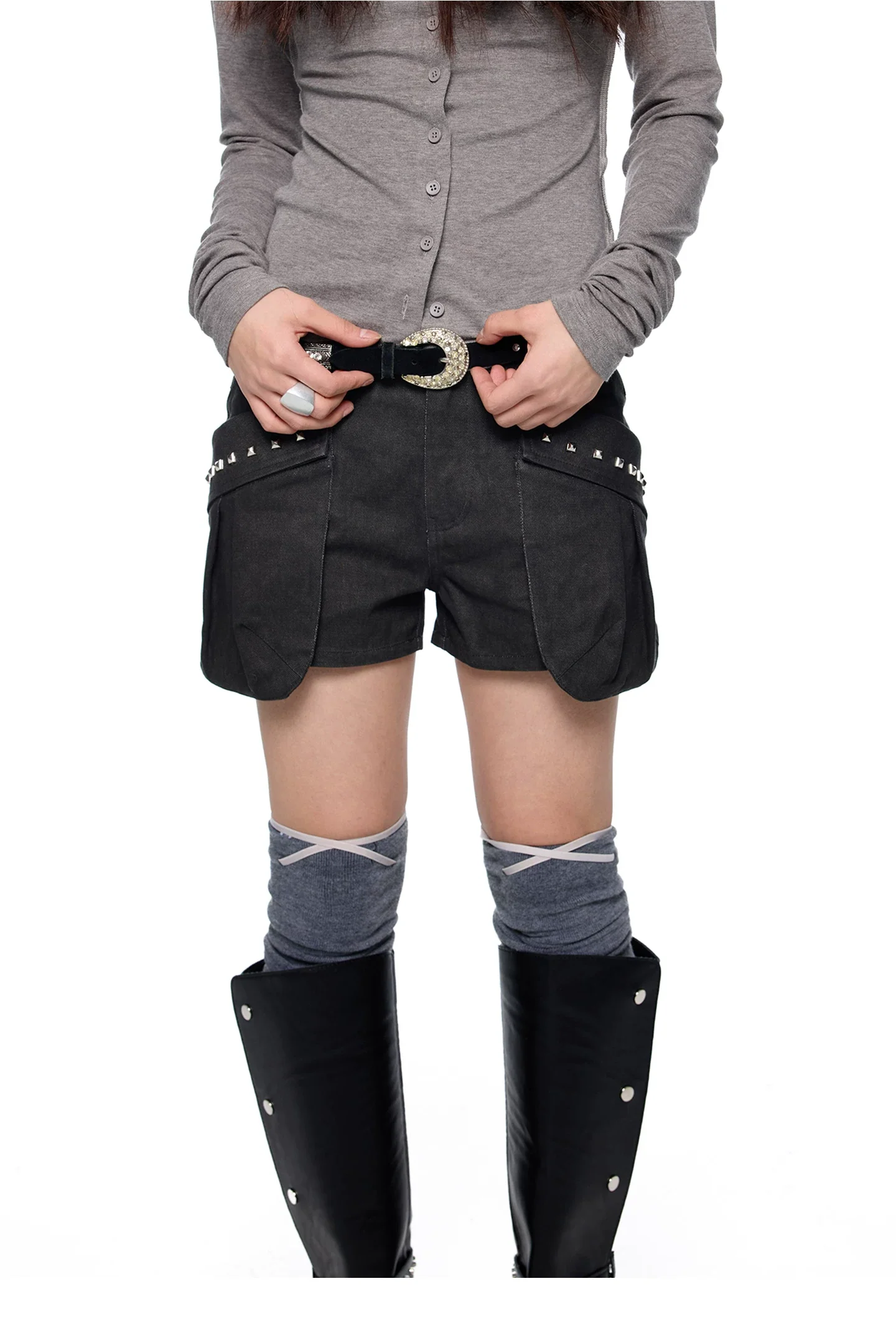 Studded Pocket Pleated A-Line Shorts - Image 2