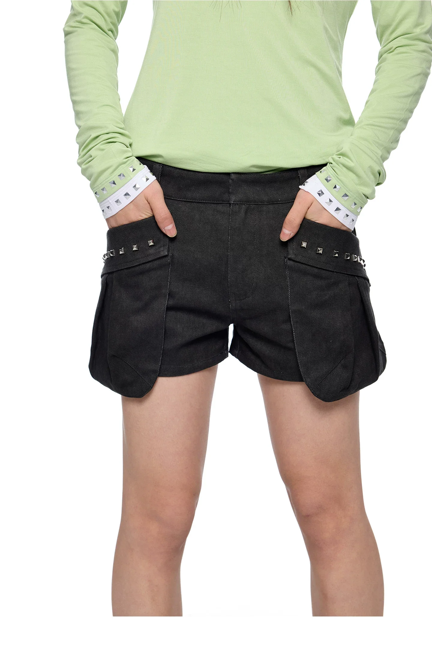 Studded Pocket Pleated A-Line Shorts - Image 4