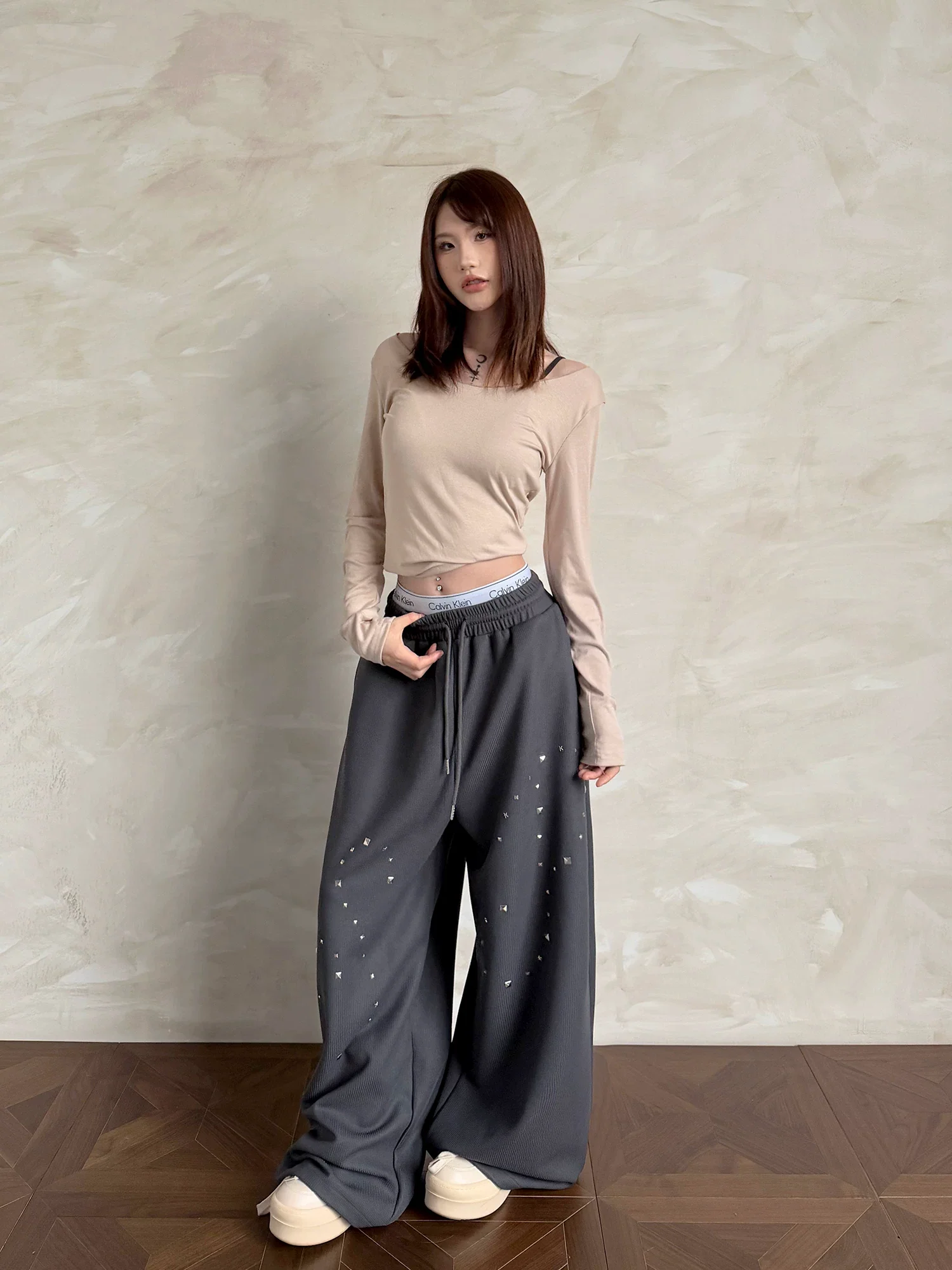 Studded Wide-Leg Waffle Sweatpants - Image 8