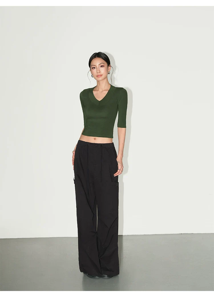 V-Neck Half Sleeve Slim Crop Top - Image 9
