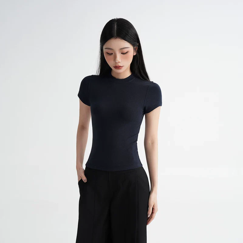 Wool Fitted Round Neck Short Sleeve Top - Image 7