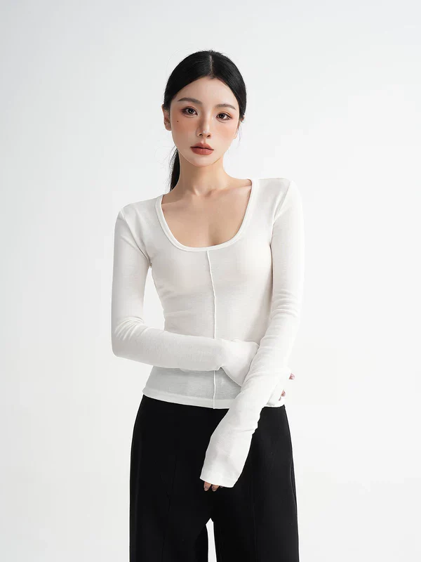 Wool Fitted Scoop Neck Long Sleeve Top - Image 5
