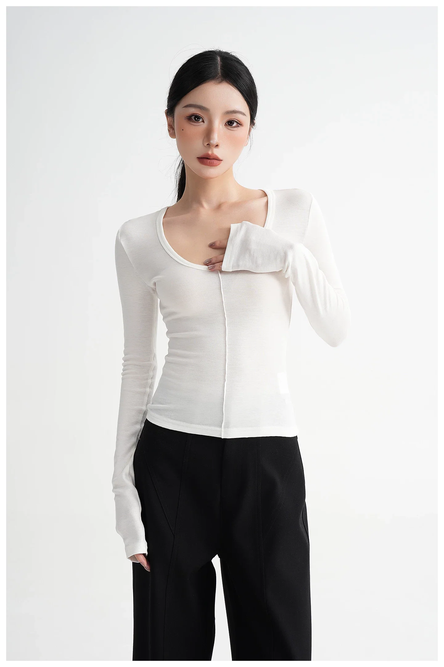 Wool Fitted Scoop Neck Long Sleeve Top - Image 7