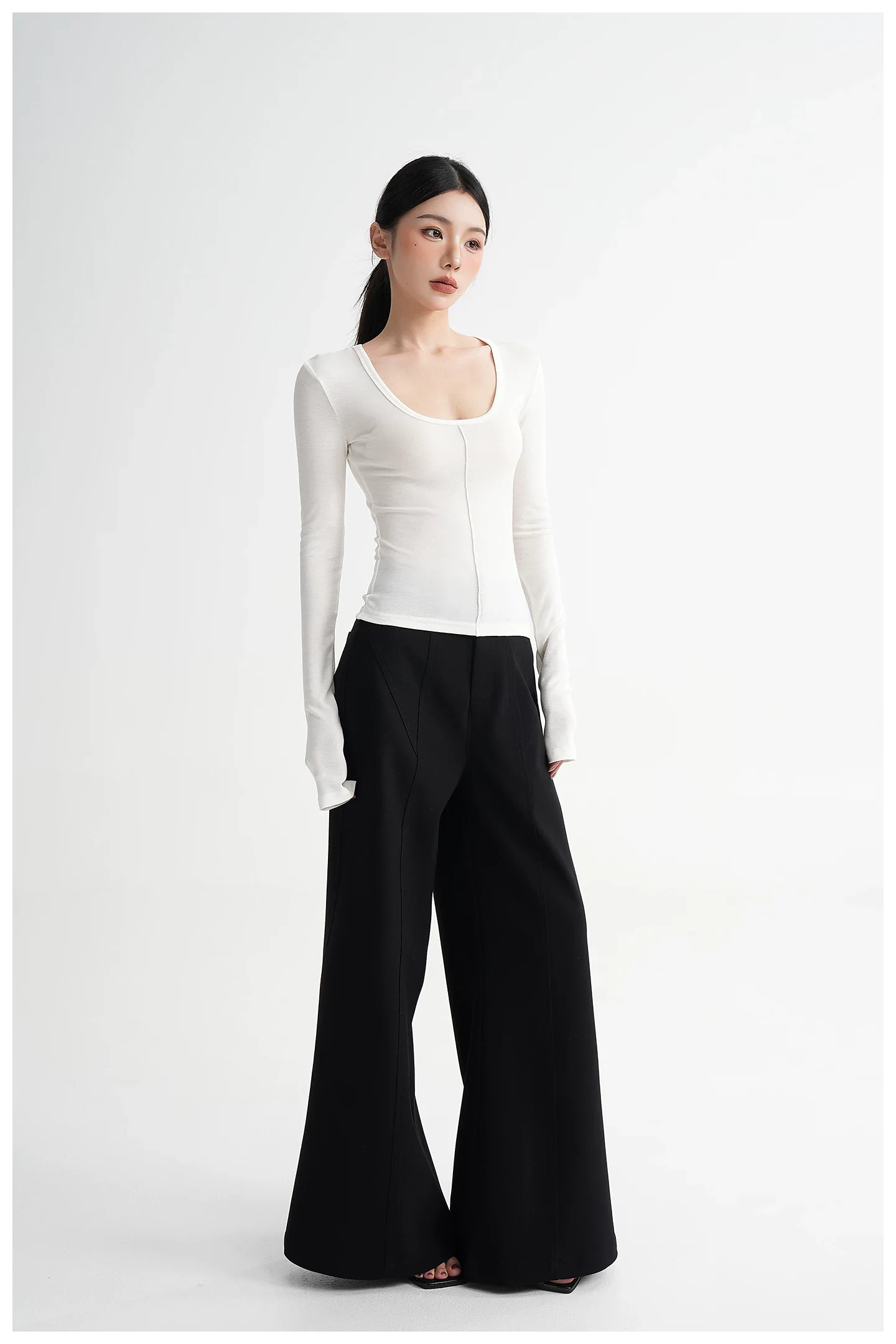 Wool Fitted Scoop Neck Long Sleeve Top - Image 8